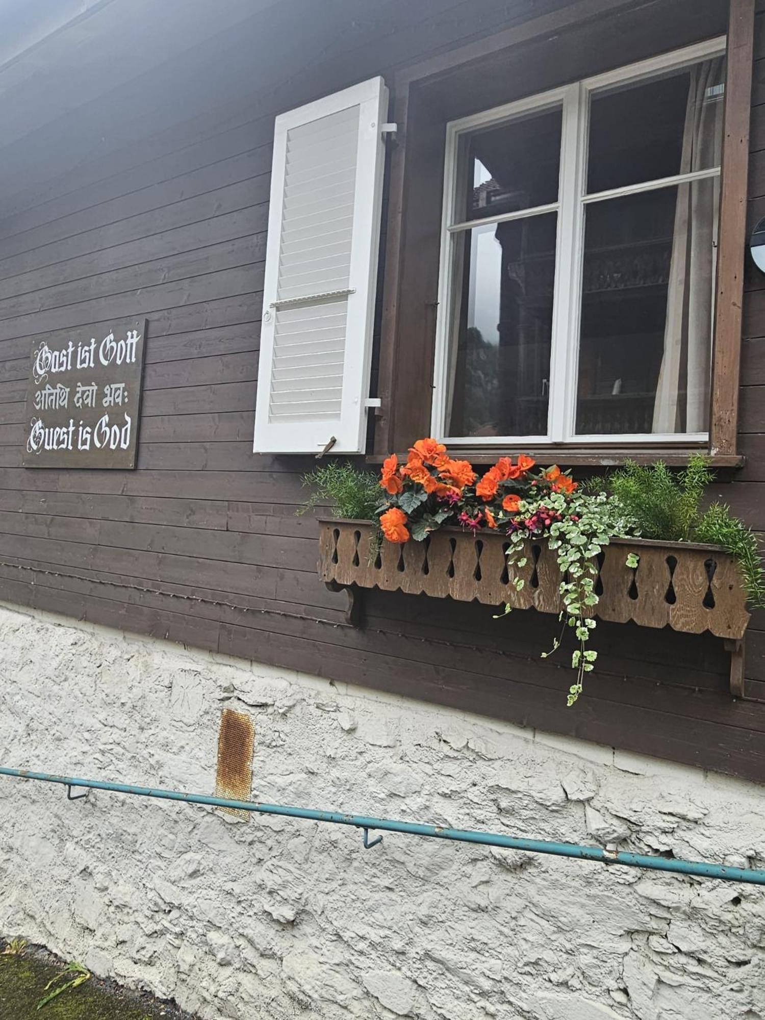 Chalet Maithili Lauterbrunnen -152-Year-Old Majestic Chalet Экстерьер фото